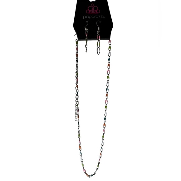 Paparazzi Admirable Accents Multicolor Chocker With Earrings - Picture 3 of 5